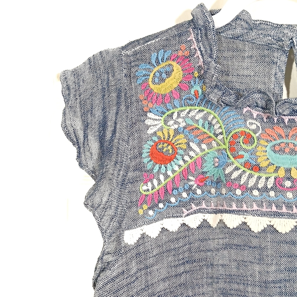 THML Blue Embroidered Boho Blouse Medium Linen Blend Lace Trim - Picture 9 of 9